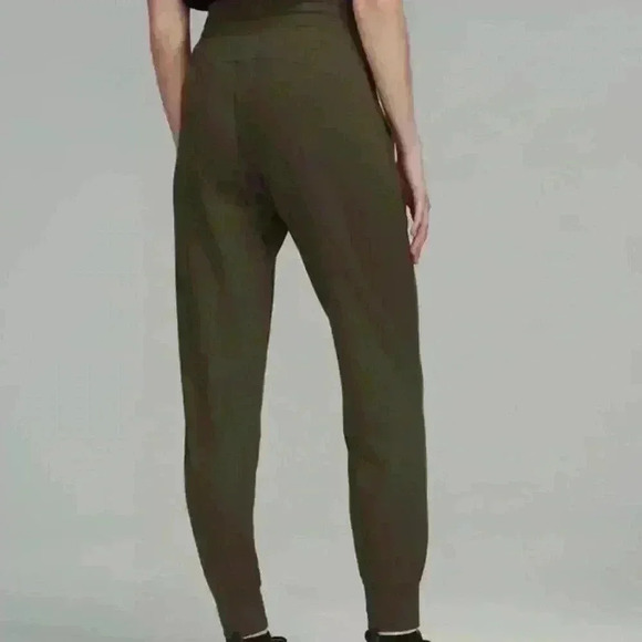 Lulu Lemon Ready to Rulu Joggers - Picture 2 of 3